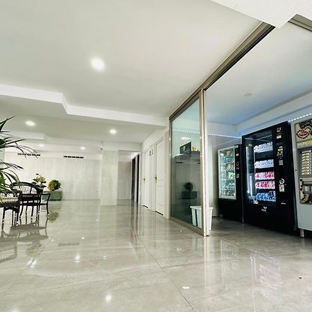 Apartamentos Borinquen プラヤ・デ・ラス・アメリカス エクステリア 写真