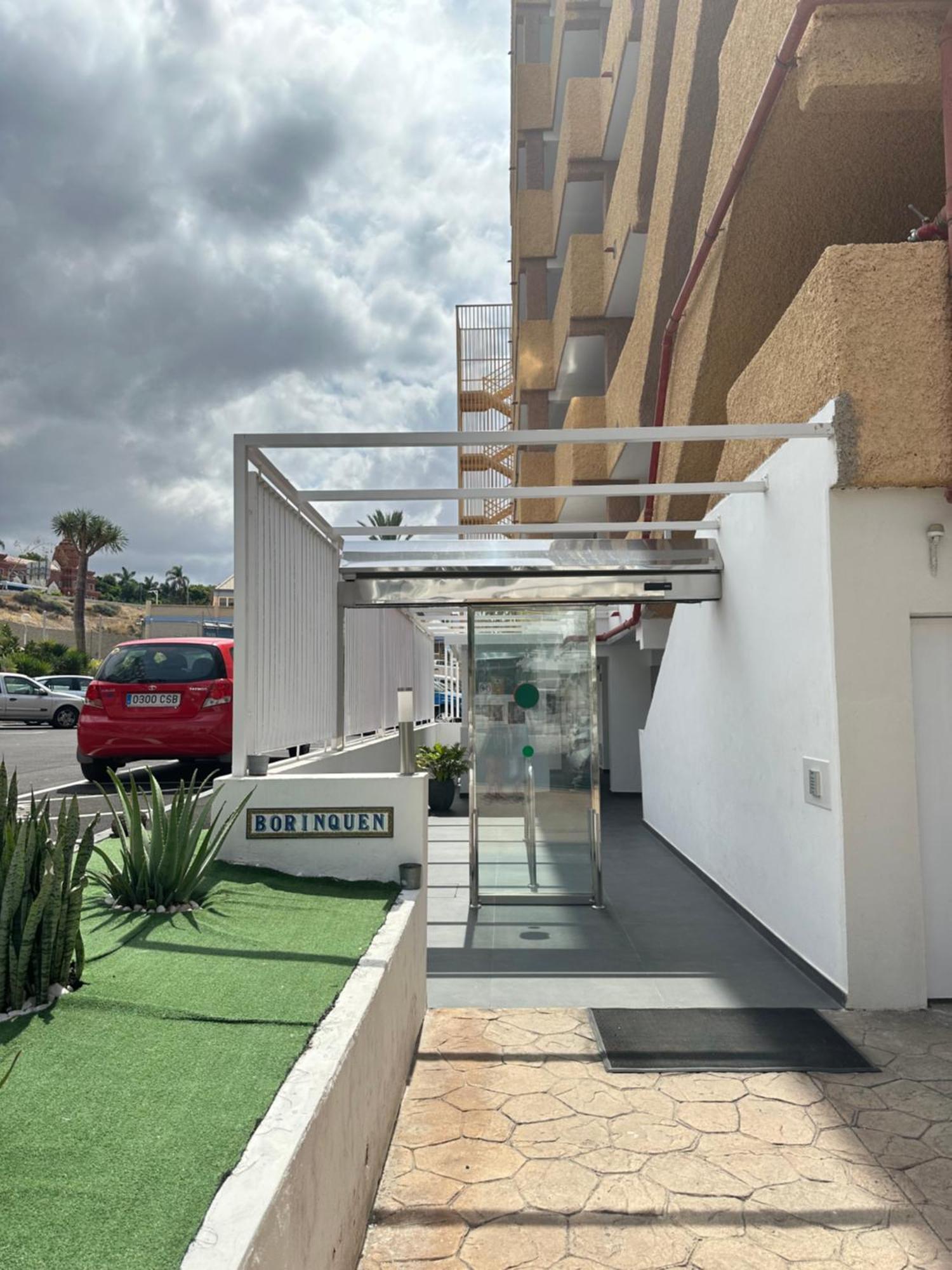 Apartamentos Borinquen プラヤ・デ・ラス・アメリカス エクステリア 写真