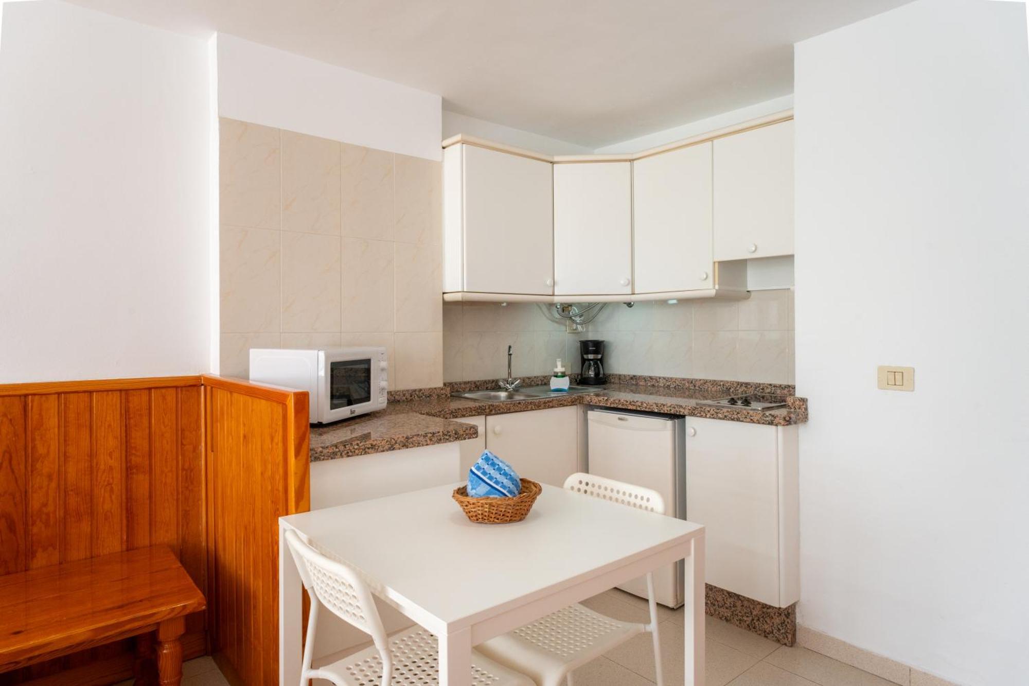 Apartamentos Borinquen プラヤ・デ・ラス・アメリカス エクステリア 写真