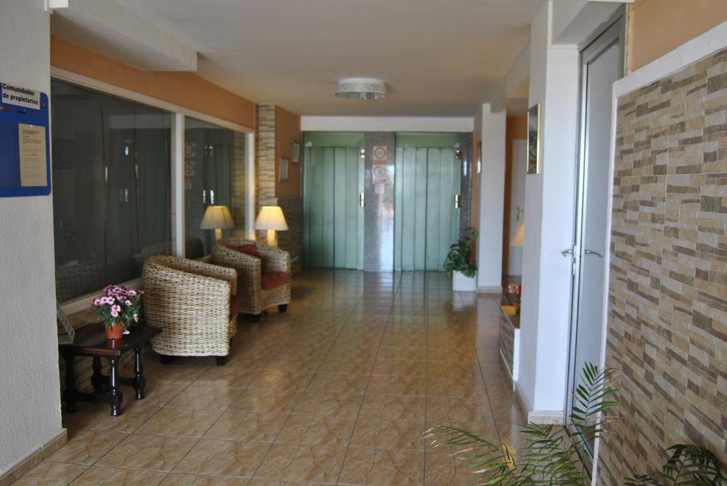 Apartamentos Borinquen プラヤ・デ・ラス・アメリカス エクステリア 写真