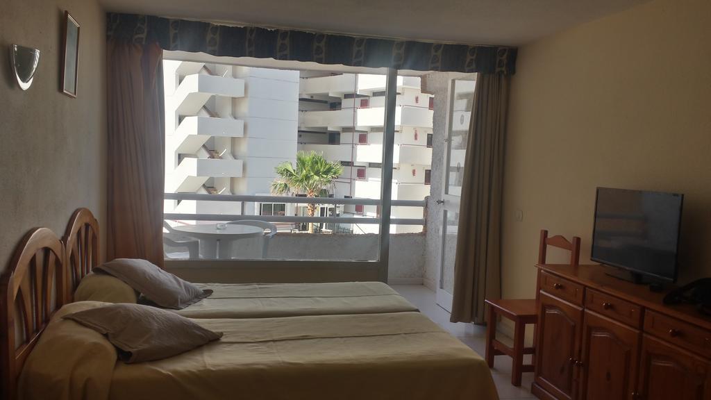 Apartamentos Borinquen プラヤ・デ・ラス・アメリカス エクステリア 写真